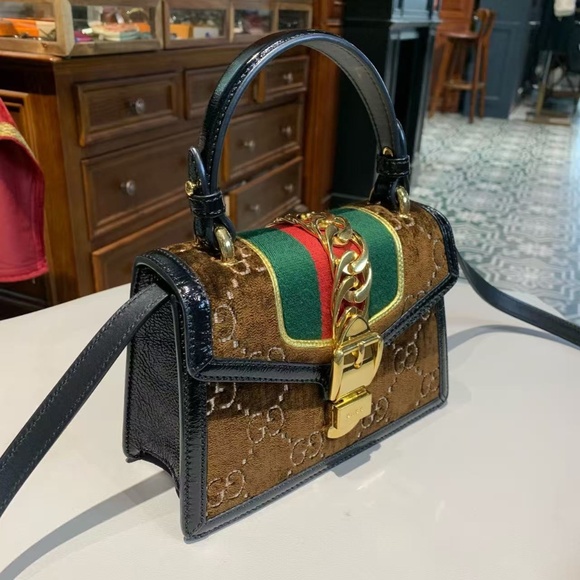 N16 Slightly Used Gucci Sylvie Brown velvet small shoulder straps Bag - Picture 4 of 15